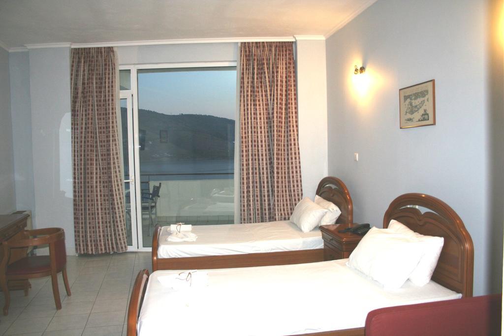 Revis Station Plataria Hotel Eksteriør billede